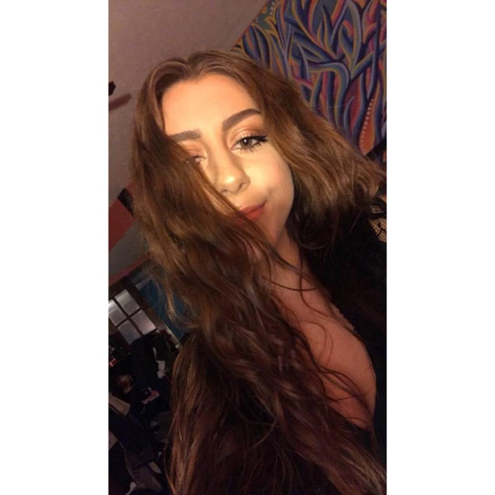 Meet your Posher, Sarina